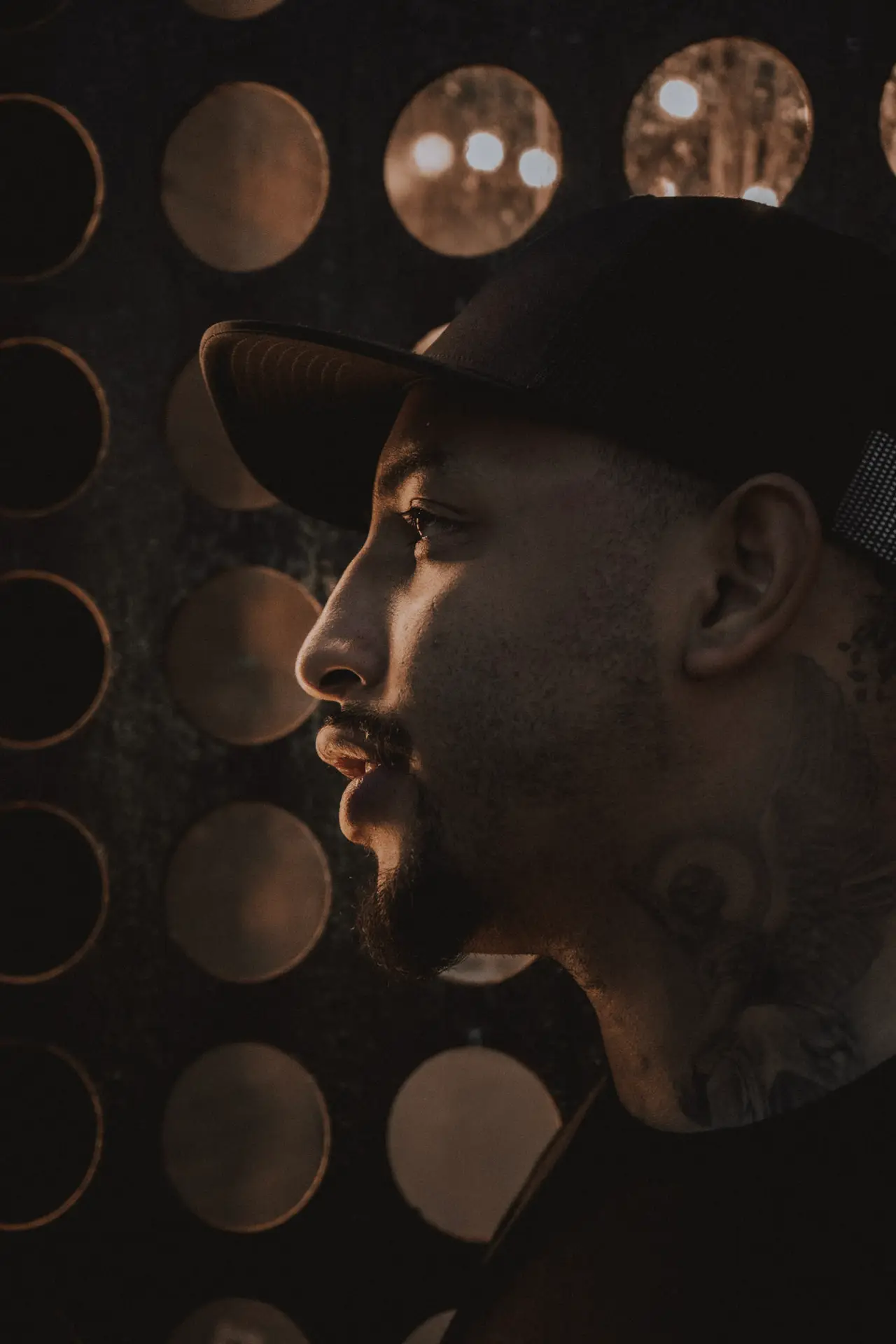 Against the Grain: How Xavier Ayers Is Rewriting the Rules of Tattoo Art with “Retro Red Line”