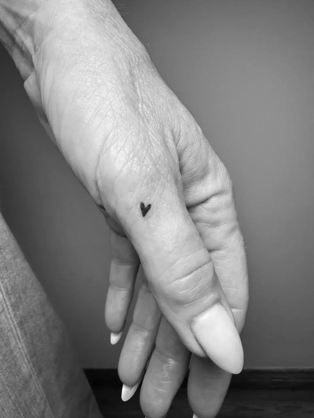 Blackwork tattoo by Daniel Winter: heart, romantic, minimal, delicate