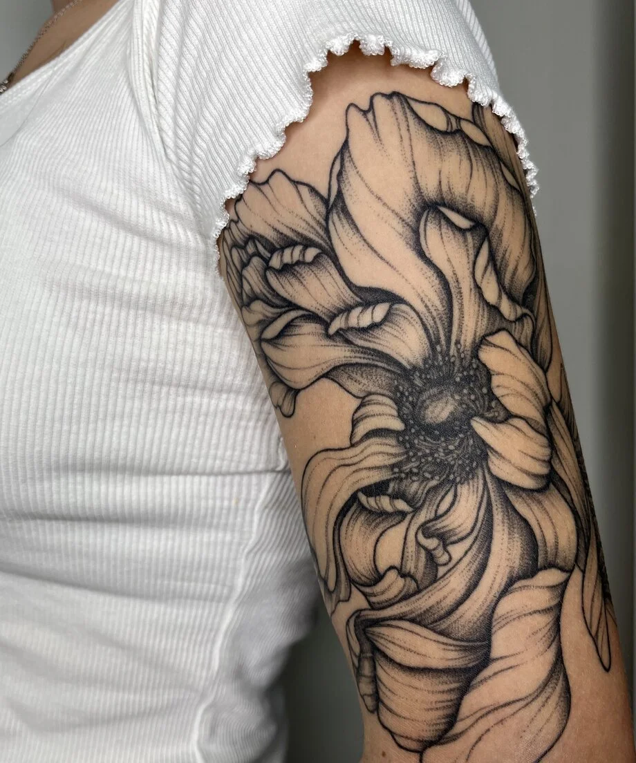 Fine Line tattoo by kisha.tattoo: flower, petals, stamen, floral