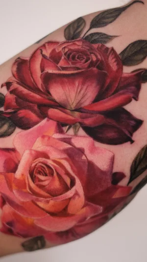 Realistic Red and Pink Roses Upper Arm