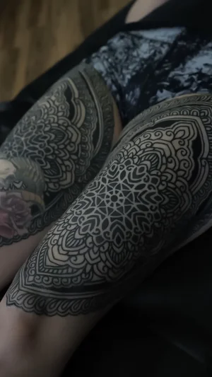 Geometric Mandala Thigh Piece