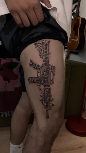 AR-15 Rifle Realistic Thigh