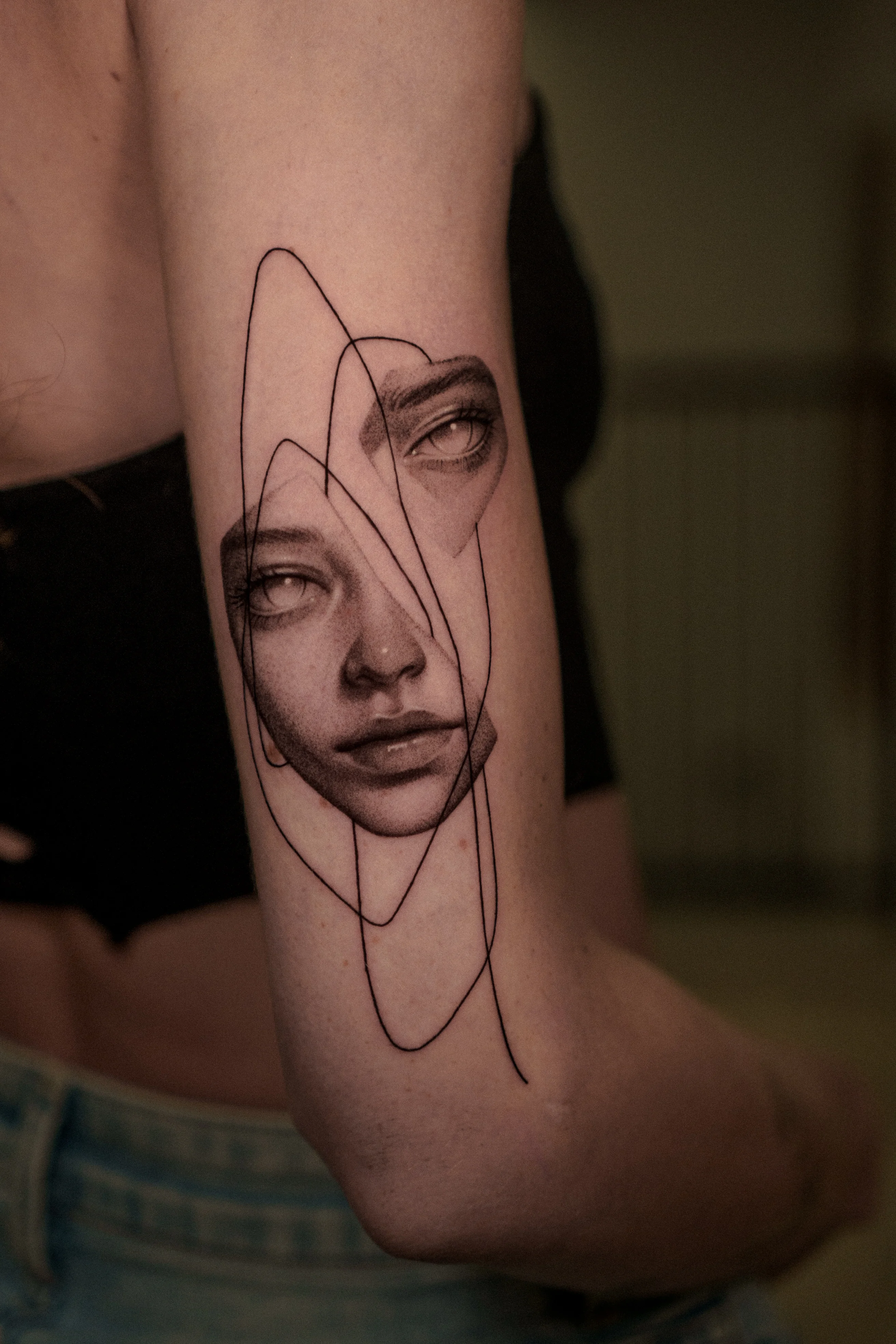 Surreal Woman Face Forearm: woman, face, eye, portrait, surreal, dark