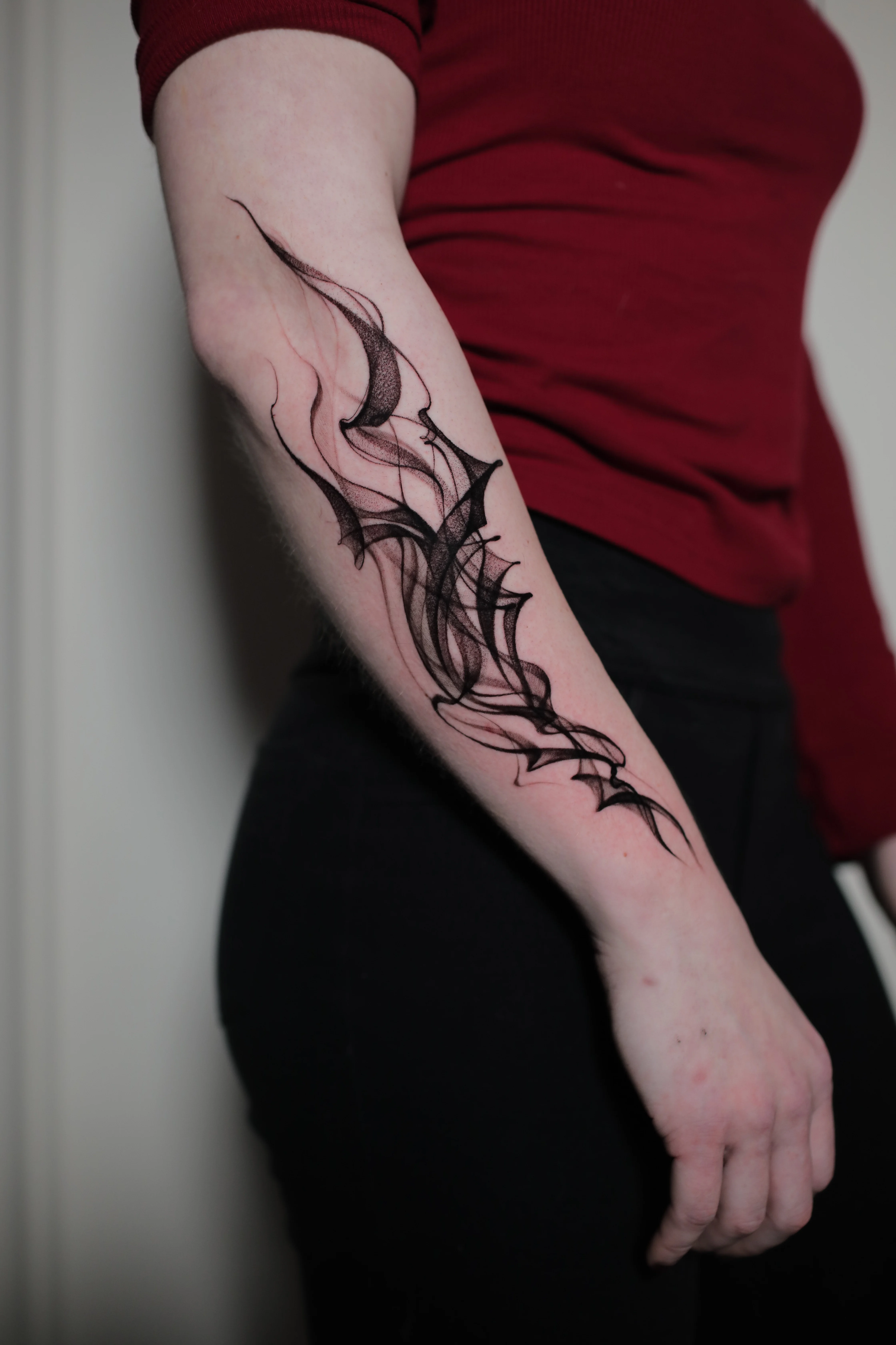 Delicate Abstract Fine Line Forearm: abstract shapes, lines, curves, abstract, modern, delicate