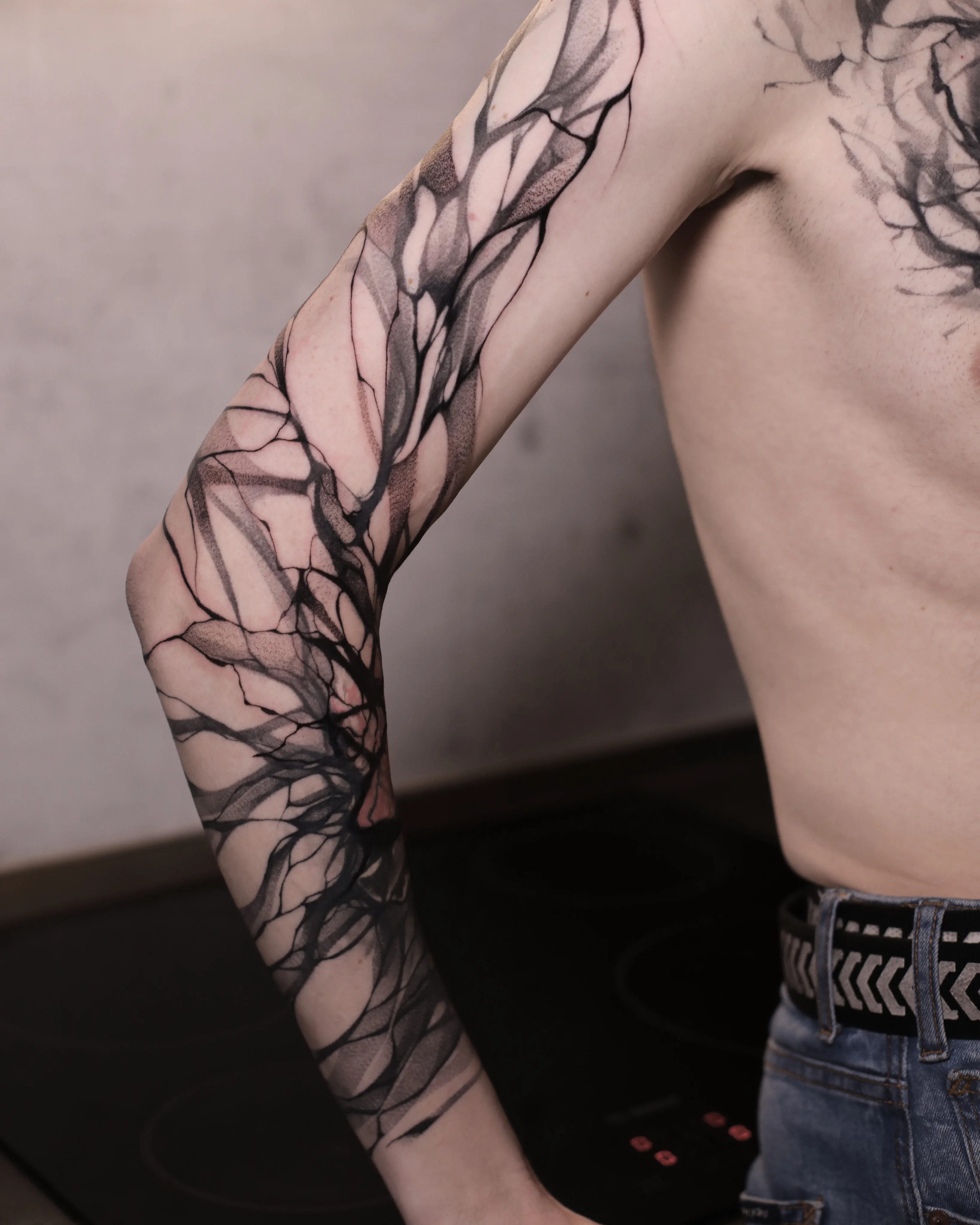 Abstract Branches Blackwork Sleeve: abstract branches, cracks, veins, abstract, dark, nature
