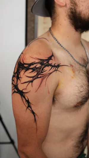 Abstract Thorny Shoulder Design