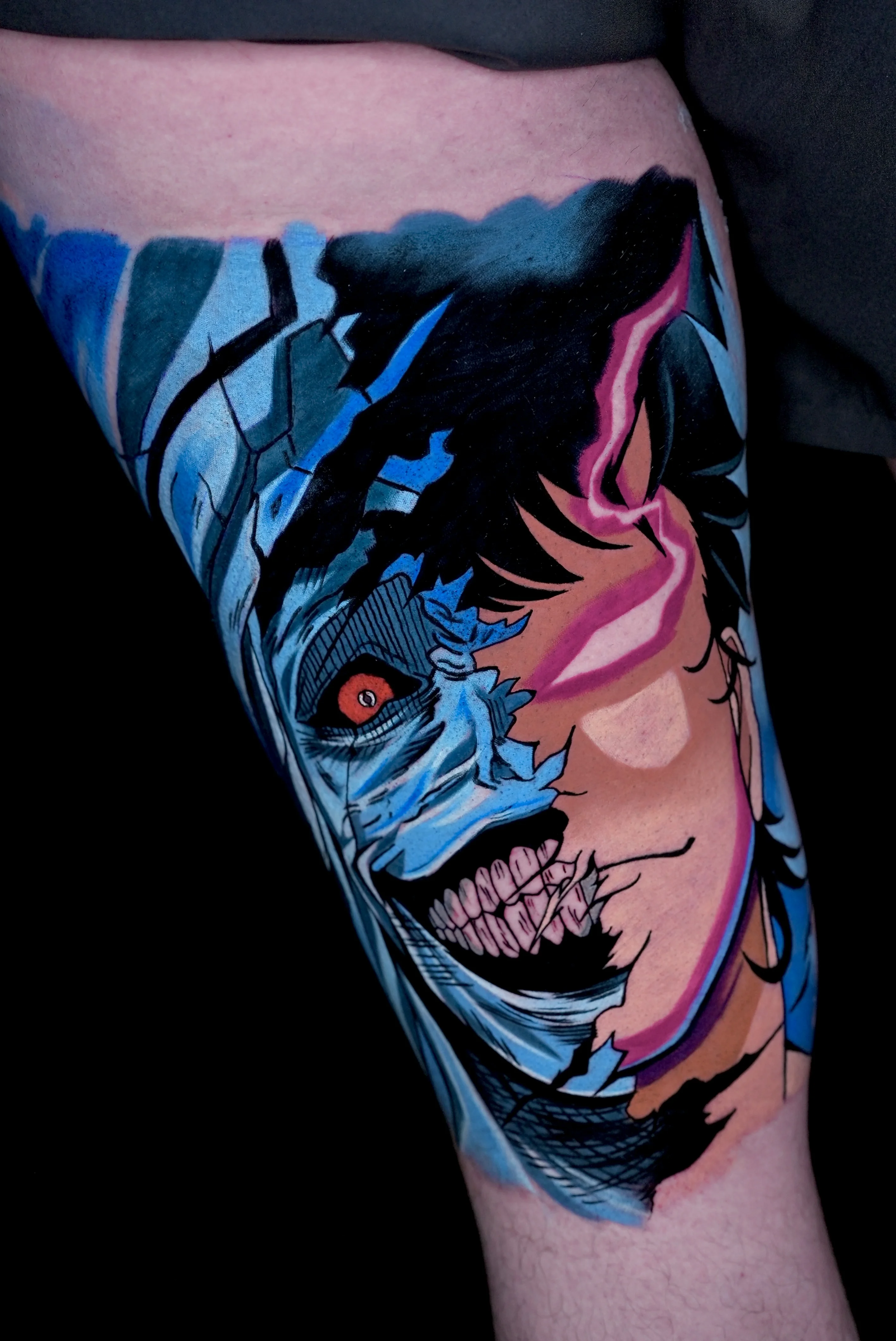 Anime Split Face Horror Thigh Piece: demon face, human face, red eye, sharp teeth, anime, dark