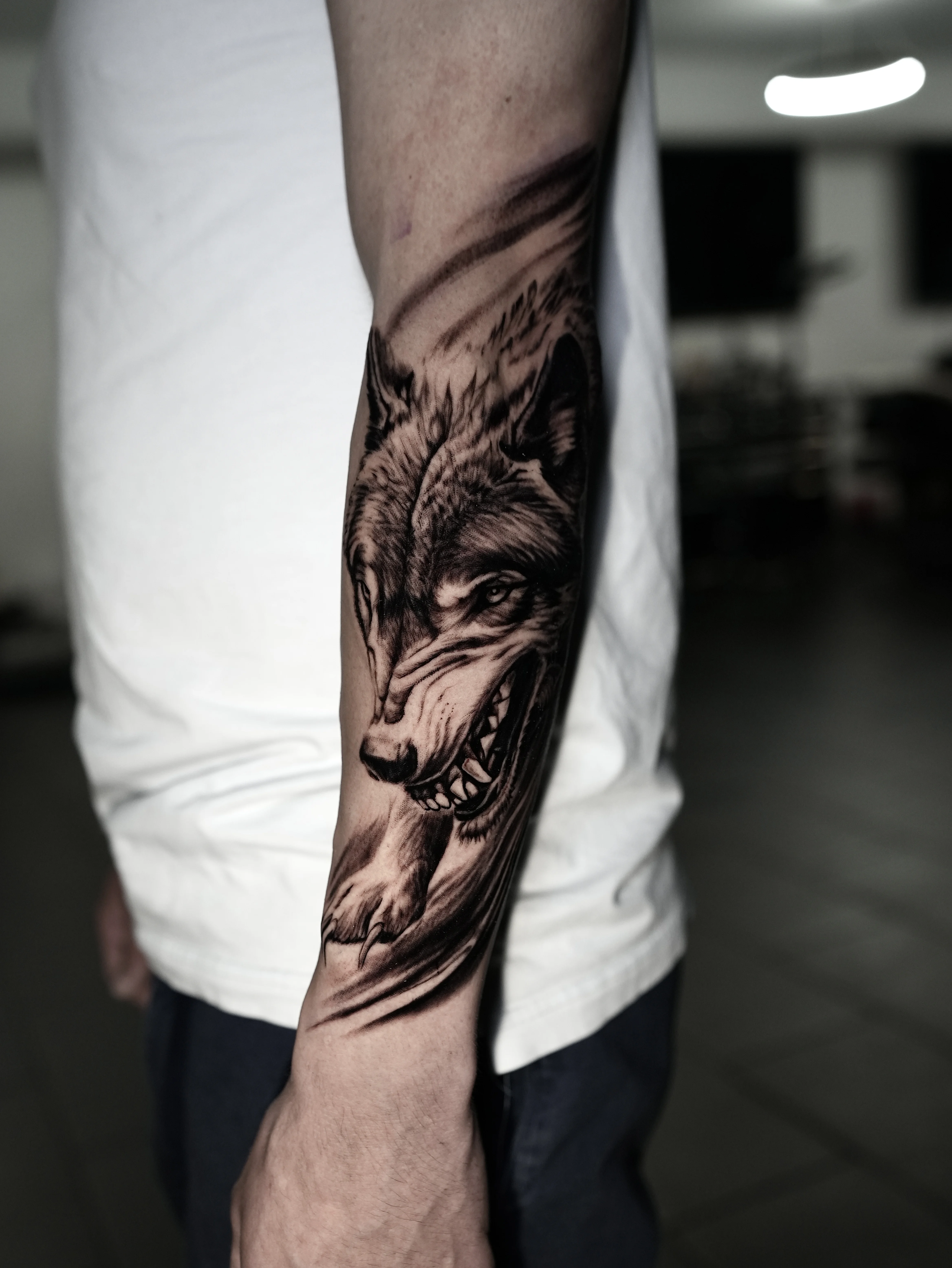 Black & Gray Realism tattoo by José Gregorio  Albornoz Márquez: wolf, animal, nature, dark