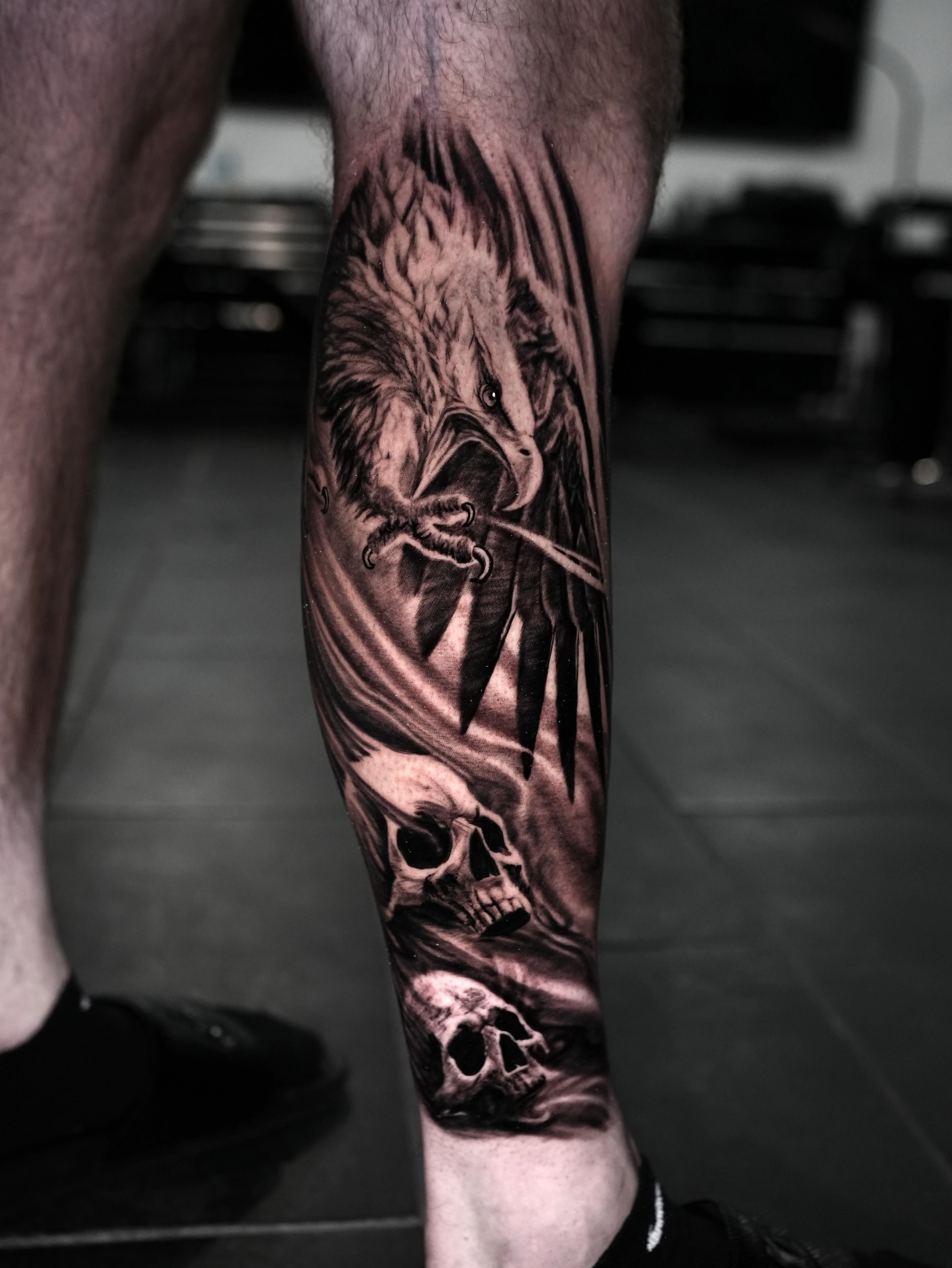 Black & Gray Realism tattoo by José Gregorio  Albornoz Márquez: eagle, skull, claw, animal