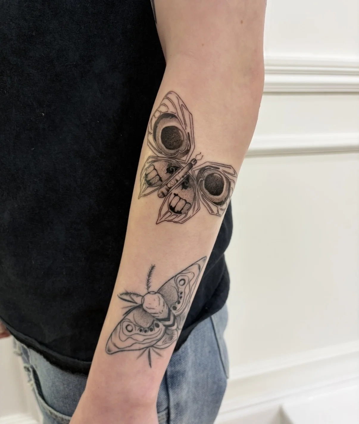 Fine Line tattoo by Aliye Gaygusuz: butterfly, skull, nature, gothic