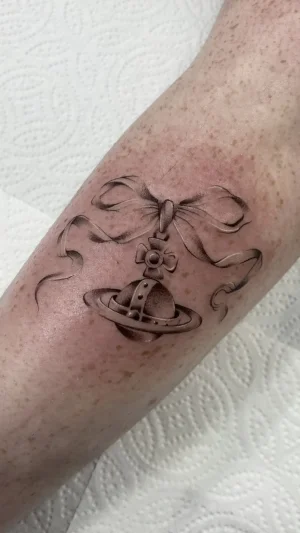 Planet With Bow Forearm