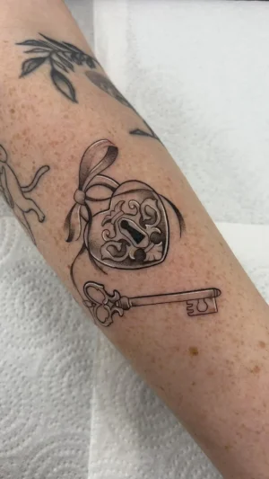 Delicate Heart Lock and Key Forearm