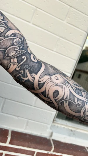 Octopus Blackwork Full Sleeve