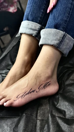 Delicate Script Foot Text