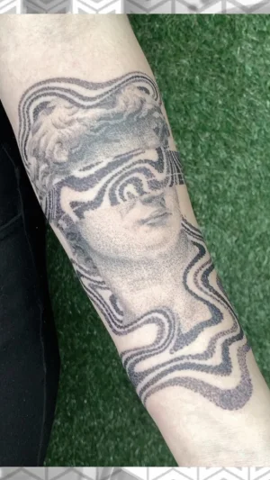 Abstract Classical Bust Forearm