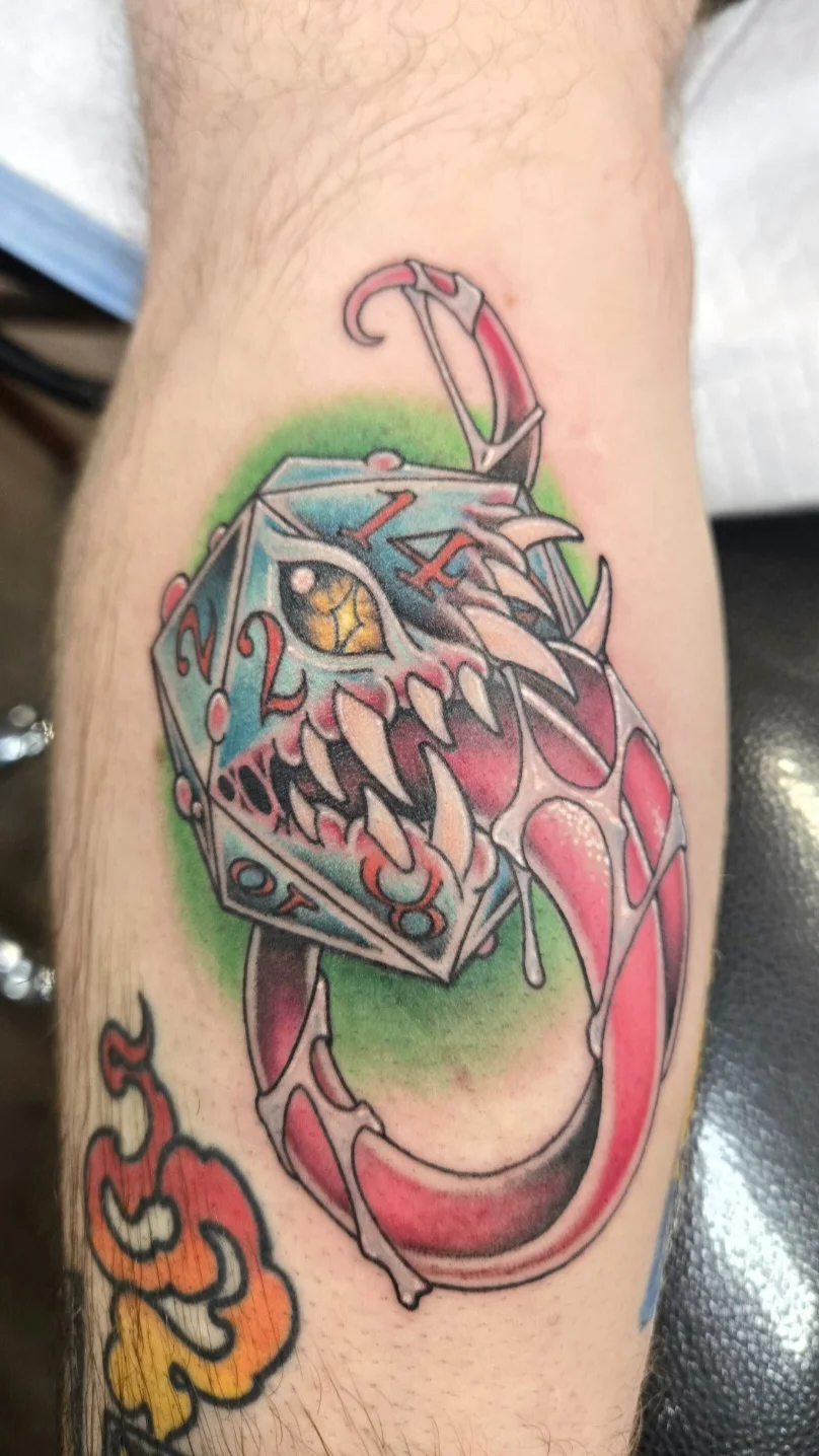 Mimic D20 Gaming Design: 20-sided die, mimic, teeth, tongue, fantasy, gaming
